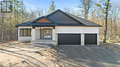 79 HOGAN DRIVE  Mcnab/Braeside, ON K7S 0H8