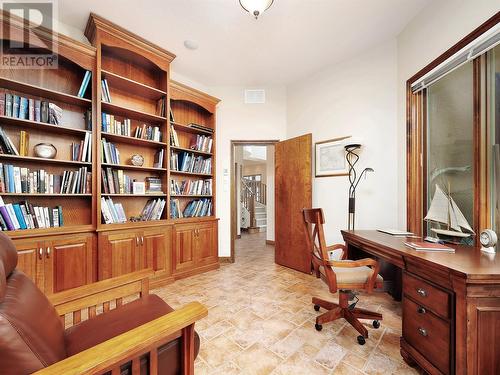 9900 Eastside Road Unit# 9, Vernon, BC - Indoor Photo Showing Office