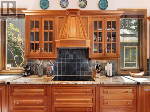 9900 Eastside Road Unit# 9, Vernon, BC - Indoor Photo Showing Kitchen