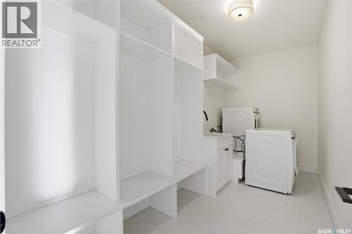 436 Augusta Boulevard, Warman, SK - Indoor Photo Showing Laundry Room