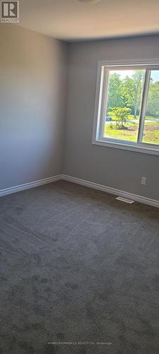 17 Renfrew Trail, Welland, ON - Indoor Photo Showing Other Room