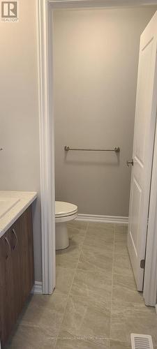 17 Renfrew Trail, Welland, ON - Indoor Photo Showing Bathroom