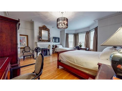 23 Rennies Mill Road, St John'S, NL 