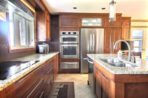 Cuisine - 60 Av. Victor, Rouyn-Noranda, QC - Indoor Photo Showing Kitchen With Double Sink With Upgraded Kitchen