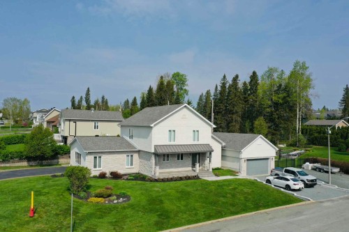 Façade - 60 Av. Victor, Rouyn-Noranda, QC - Outdoor
