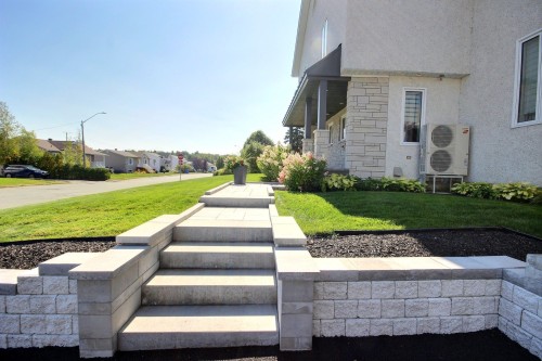 Façade - 60 Av. Victor, Rouyn-Noranda, QC - Outdoor