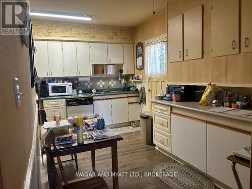 172 Richard Street, Greater Napanee (Greater Napanee), ON - Indoor Photo Showing Kitchen