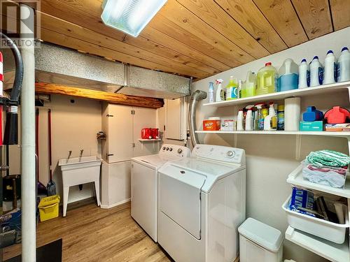 1273 Chasm Road, Clinton, BC - Indoor Photo Showing Laundry Room