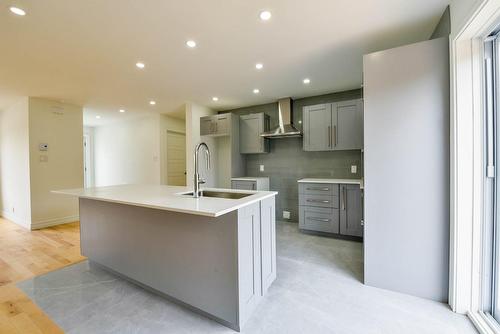 Kitchen - 11291 Route Arthur-Sauvé, Mirabel, QC - Indoor Photo Showing Kitchen With Upgraded Kitchen