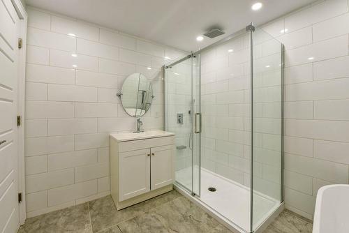 Bathroom - 11291 Route Arthur-Sauvé, Mirabel, QC - Indoor Photo Showing Bathroom