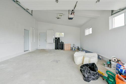 Garage - 11291 Route Arthur-Sauvé, Mirabel, QC - Indoor Photo Showing Garage