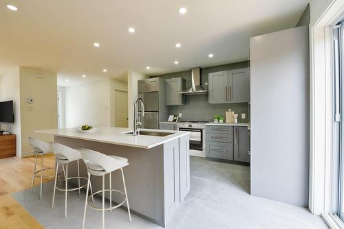 Kitchen - 11291 Route Arthur-Sauvé, Mirabel, QC - Indoor Photo Showing Kitchen With Upgraded Kitchen