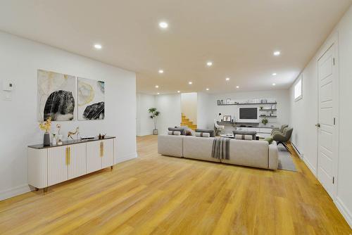 Family room - 11291 Route Arthur-Sauvé, Mirabel, QC - Indoor Photo Showing Other Room