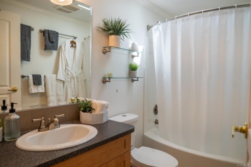 2604 Dory Way, Pender Island, BC 