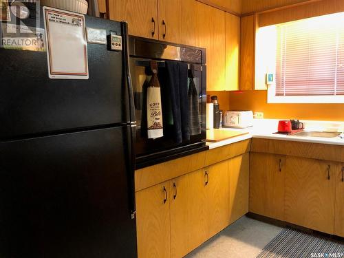226 Saskatchewan Street E, Kamsack, SK - Indoor Photo Showing Kitchen