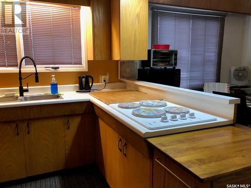 226 Saskatchewan Street E, Kamsack, SK - Indoor Photo Showing Kitchen