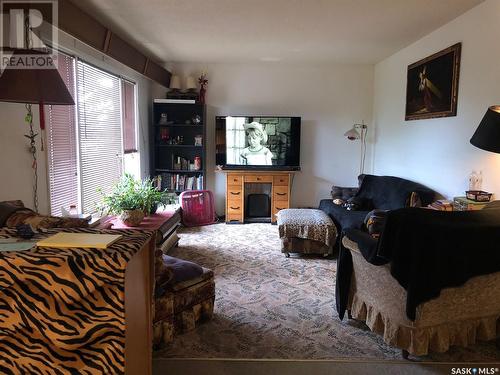 226 Saskatchewan Street E, Kamsack, SK - Indoor Photo Showing Living Room