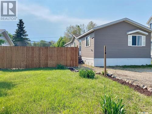 114 3 Street E, Carnduff, SK 