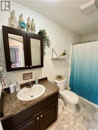 114 3 Street E, Carnduff, SK 