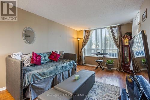 101 - 9 Northern Heights Drive, Richmond Hill, ON - Indoor