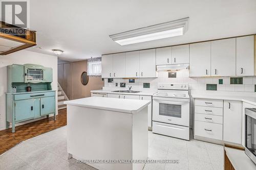 82 Terra Cotta Crescent, Brampton, ON - Indoor Photo Showing Kitchen With Double Sink