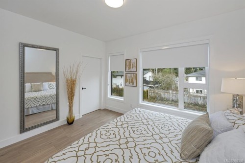 10-2330 Sooke Rd, Colwood, BC - Indoor Photo Showing Bedroom
