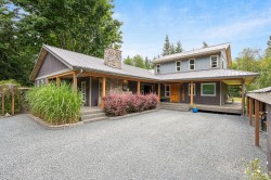 1872 Waveland Rd  Courtenay, BC V9N 8H8