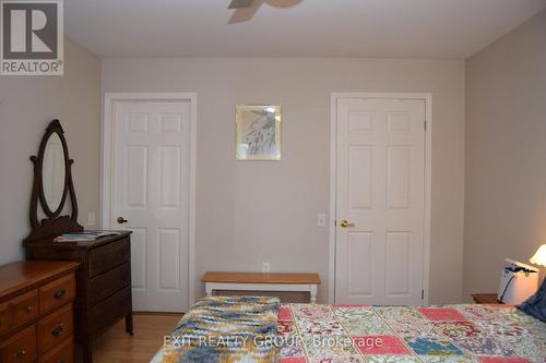 9 Empire Boulevard, Prince Edward County (Wellington Ward), ON - Indoor Photo Showing Bedroom