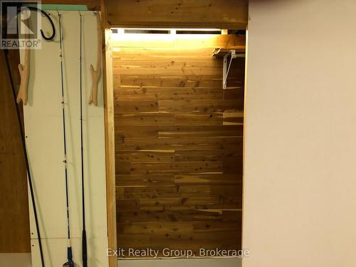 9 Empire Boulevard, Prince Edward County (Wellington Ward), ON - Indoor Photo Showing Other Room