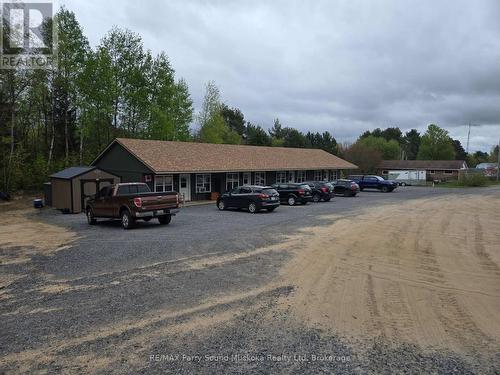 18 ROSELAWN BOULEVARD  South River, ON P0A 1M0