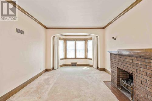 728-730 Wellington St E, Sault Ste. Marie, ON - Indoor Photo Showing Other Room With Fireplace