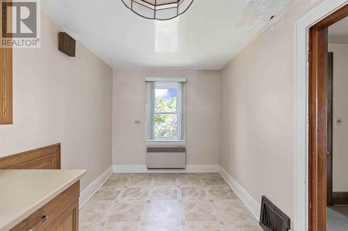 728-730 Wellington St E, Sault Ste. Marie, ON - Indoor Photo Showing Other Room