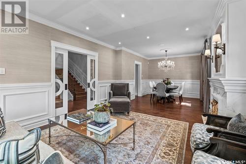 334 Saskatchewan Crescent W, Saskatoon, SK - Indoor Photo Showing Living Room