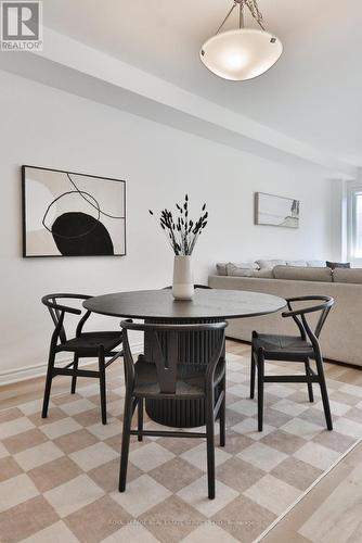 1200 Anson Gate, Oakville, ON - Indoor Photo Showing Dining Room