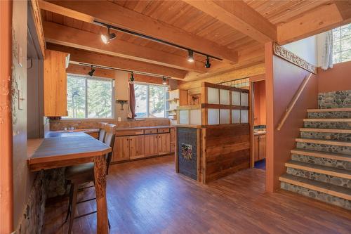 1907 Green Mountain Road, Penticton, BC - Indoor Photo Showing Other Room