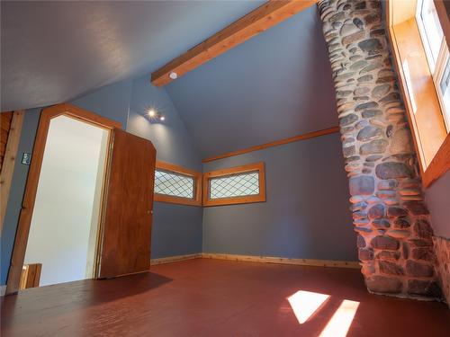 1907 Green Mountain Road, Penticton, BC - Indoor Photo Showing Other Room