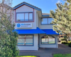 102 & 202-2100 Guthrie Rd  Comox, BC V9M 3P6