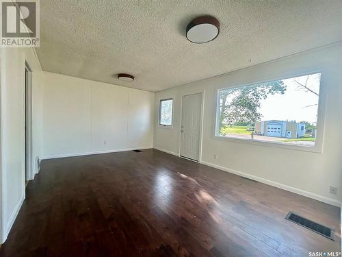 209 4Th Avenue E, Coleville, SK - Indoor Photo Showing Other Room