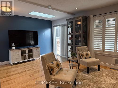 62 Menard Street, Russell, ON - Indoor Photo Showing Other Room