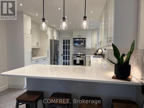 62 Menard Street, Russell, ON - Indoor Photo Showing Kitchen With Upgraded Kitchen