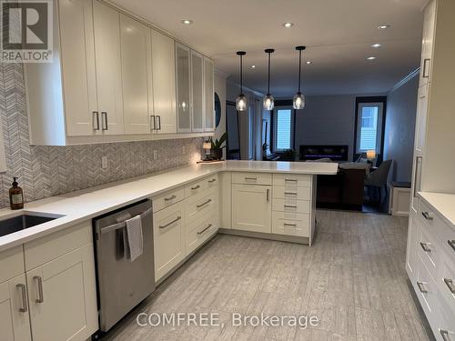 62 Menard Street, Russell, ON - Indoor Photo Showing Kitchen With Upgraded Kitchen