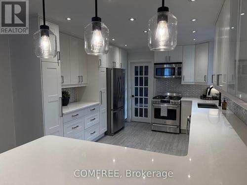 62 Menard Street, Russell, ON - Indoor Photo Showing Kitchen With Upgraded Kitchen