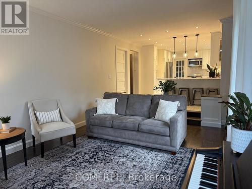 62 Menard Street, Russell, ON - Indoor Photo Showing Living Room