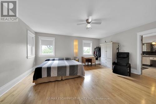 550 Beach Boulevard, Hamilton, ON - Indoor Photo Showing Bedroom