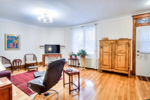Living room - 15 Av. Dobie, Mont-Royal, QC - Indoor