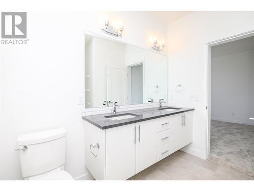 Similar Too - 610 Academy Way Unit# 118, Kelowna, BC - Indoor Photo Showing Bathroom