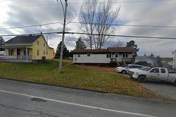 472  - 472A Rue Principale  Saint-Robert-Bellarmin, QC G0M 2E0