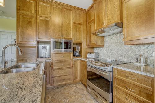 Cuisine - 706-1180 Ch. D'Aylmer, Gatineau (Aylmer), QC - Indoor Photo Showing Kitchen With Double Sink
