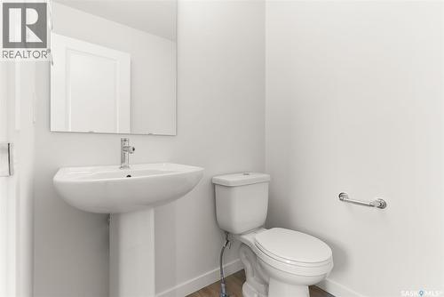 5520 Nicholson Avenue, Regina, SK - Indoor Photo Showing Bathroom