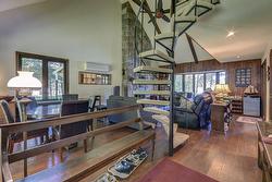 289 Ch. Bréard  Mont-Tremblant, QC J8E 1R1